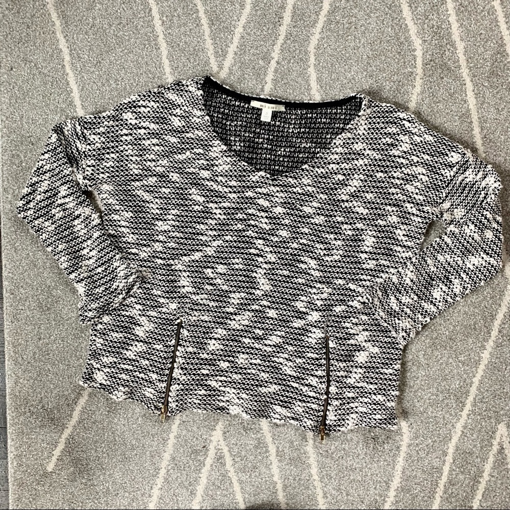 Mi Ami Black & White Marled Boxy Sweater w/ Zipper Detail
